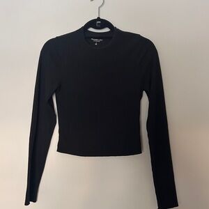 A&F Essentials Baby Tee Long Sleeve